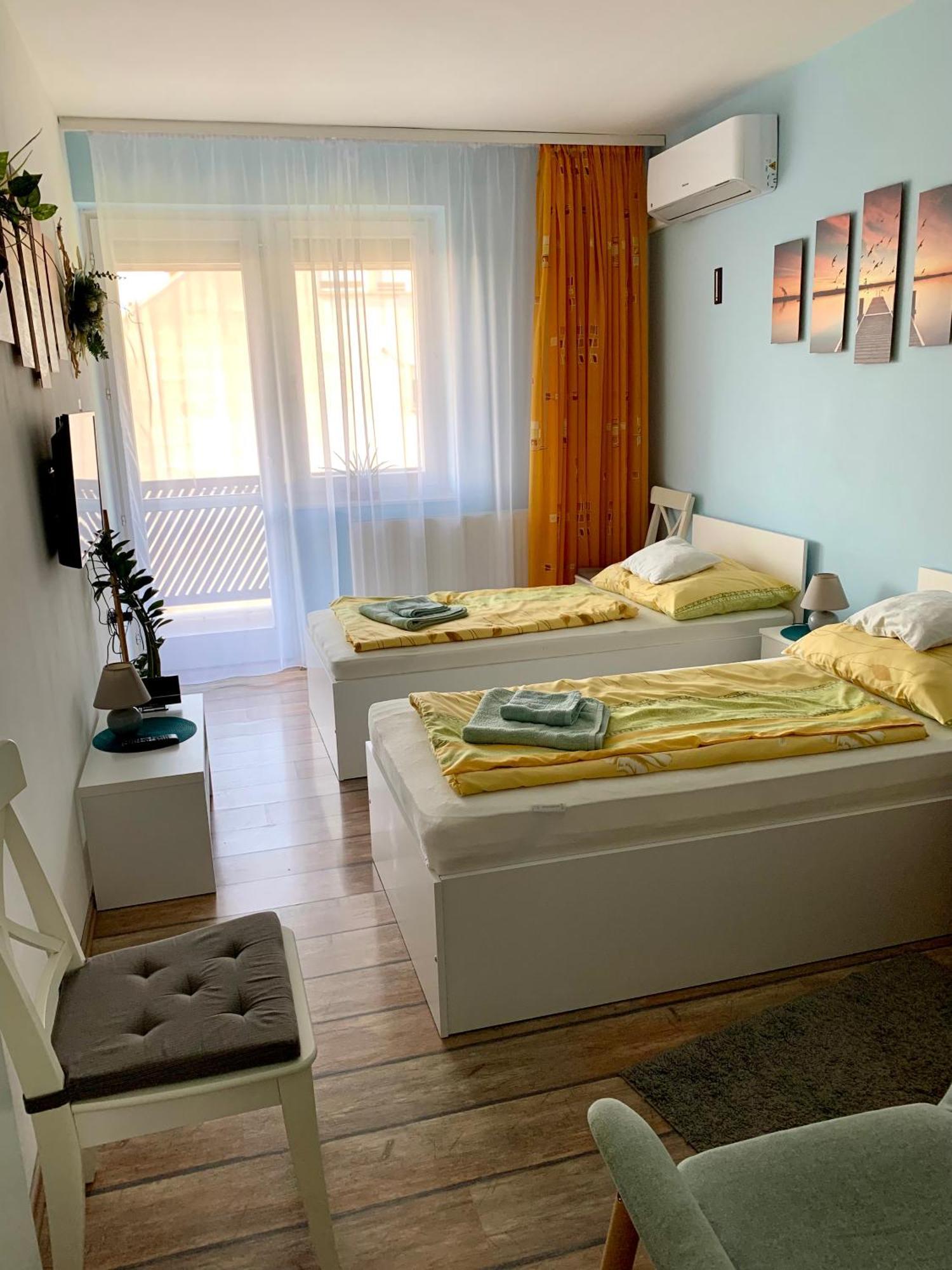 Aloe Apartman Шопрон Екстер'єр фото