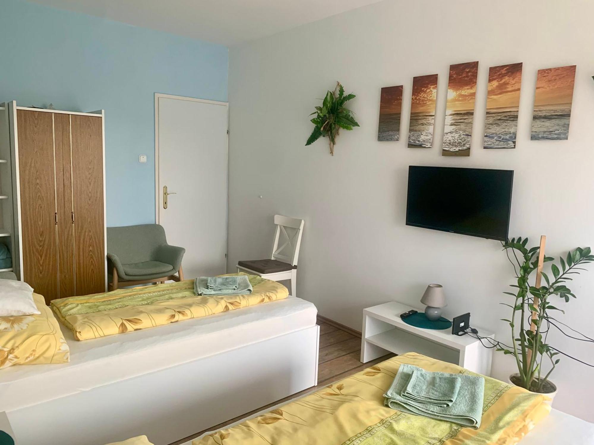 Aloe Apartman Шопрон Екстер'єр фото