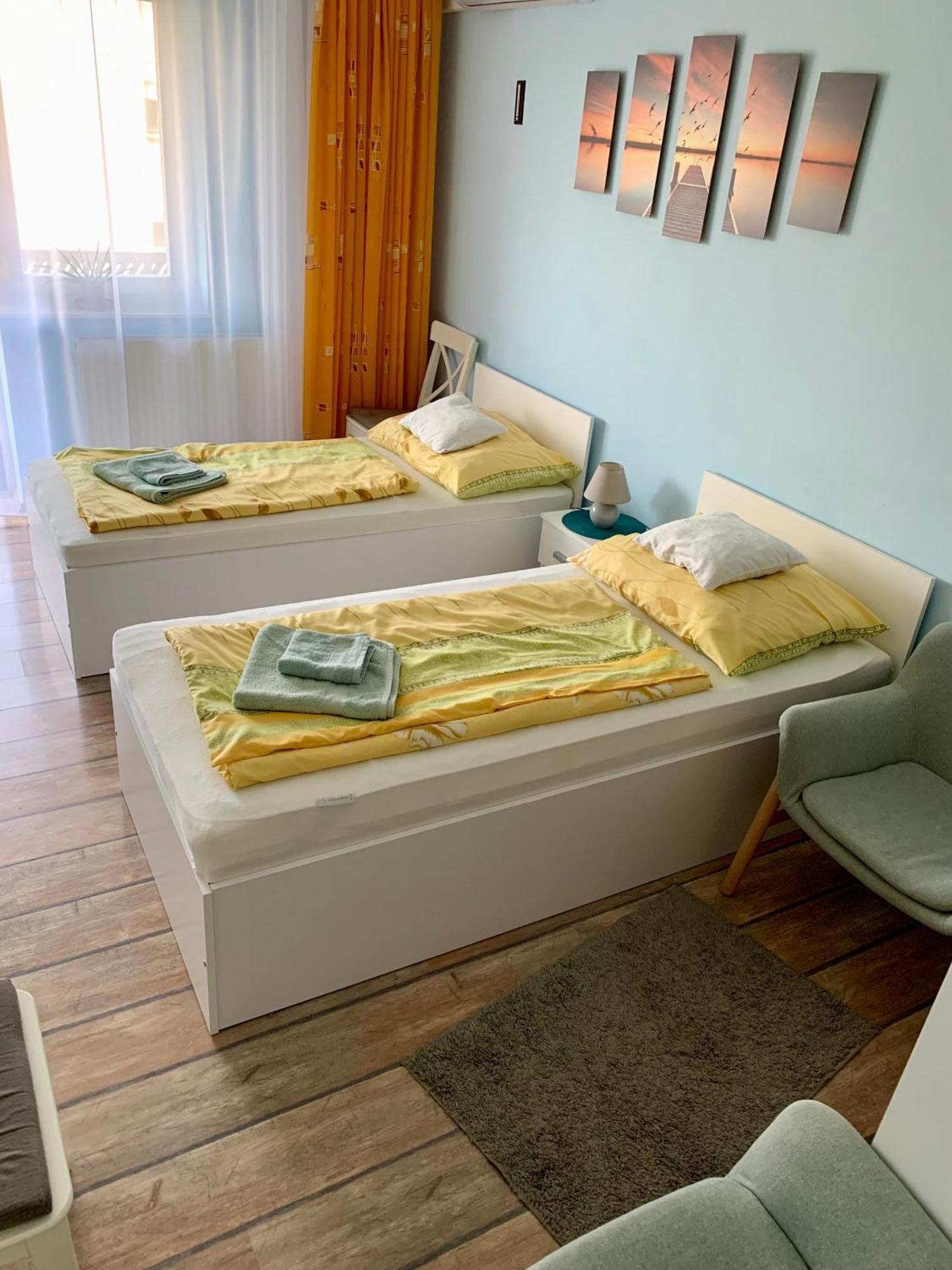Aloe Apartman Шопрон Екстер'єр фото